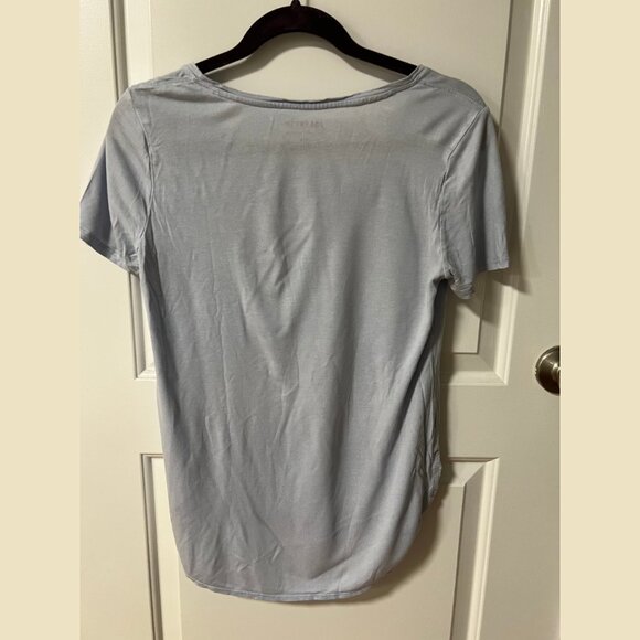 Joe Fresh pale blue t-shirt with breast pocket (size small) - Picture 2 of 2